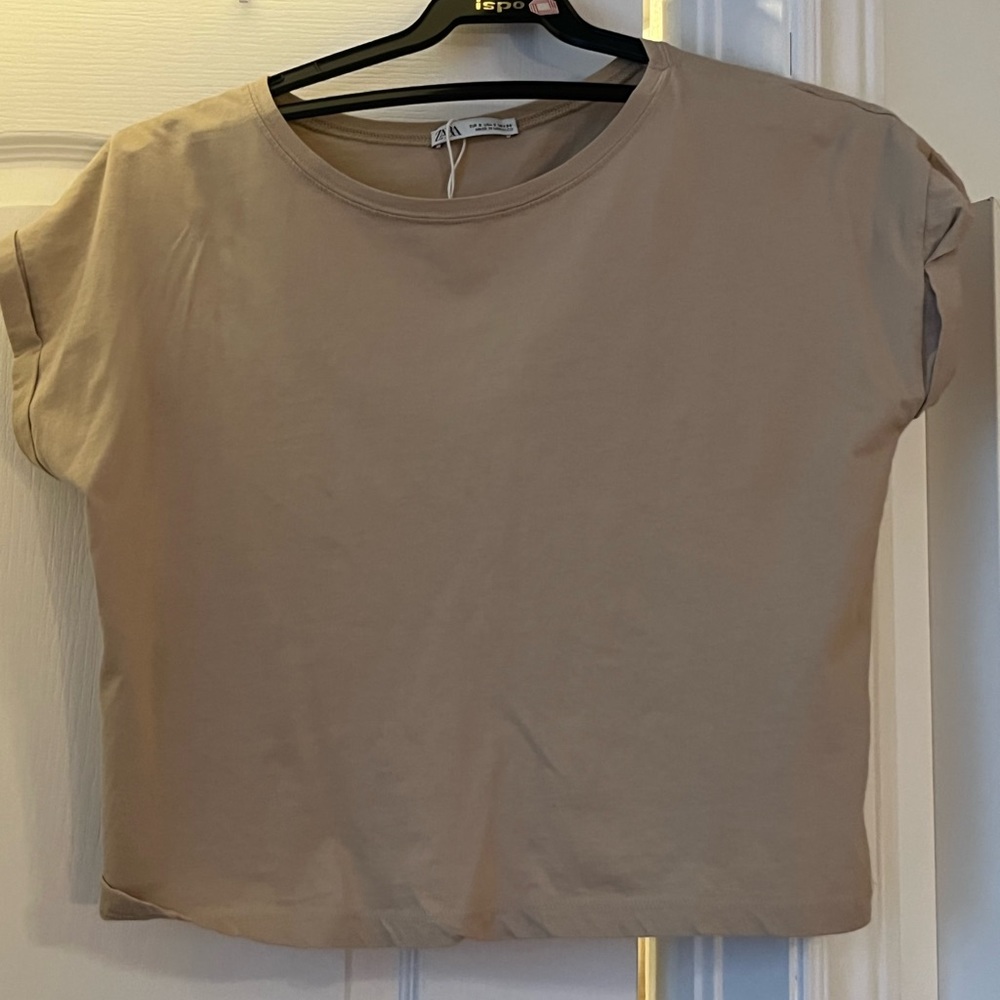 Basic Zara Tee - Picture 3 of 3